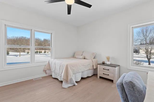 $699,900 | 573 Kettle Ridge, Richfield, WI 53017