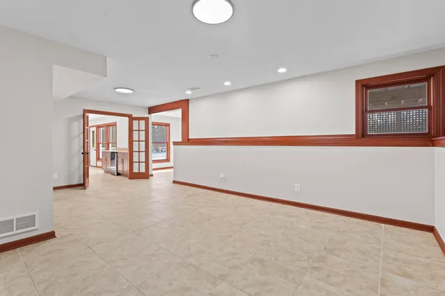 $699,900 | 573 Kettle Ridge, Richfield, WI 53017