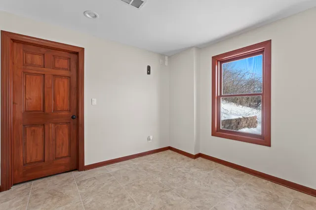 $699,900 | 573 Kettle Ridge, Richfield, WI 53017