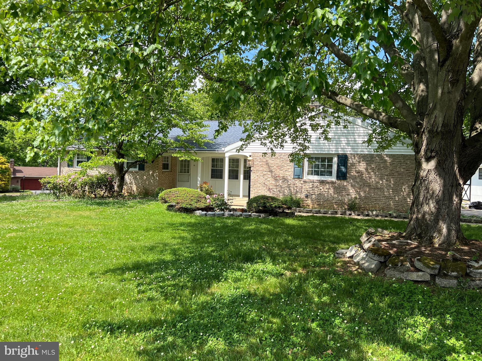16 Wendy Road Reading, PA 19601 - Photo 4 of 74