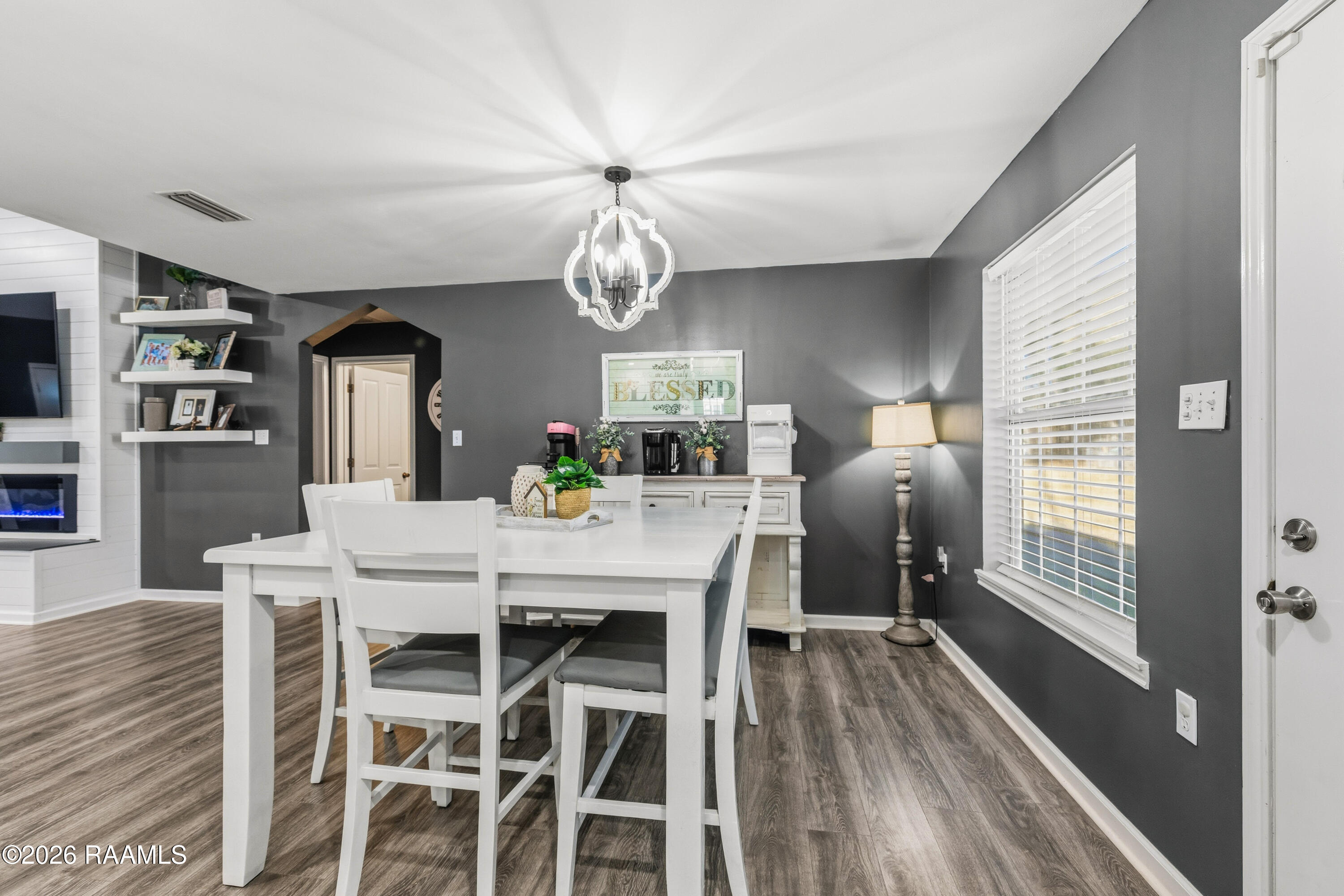 4401 Leonce Theriot Road New Iberia, LA 70560 - Photo 14 of 38 4410LeonceTrahan-36