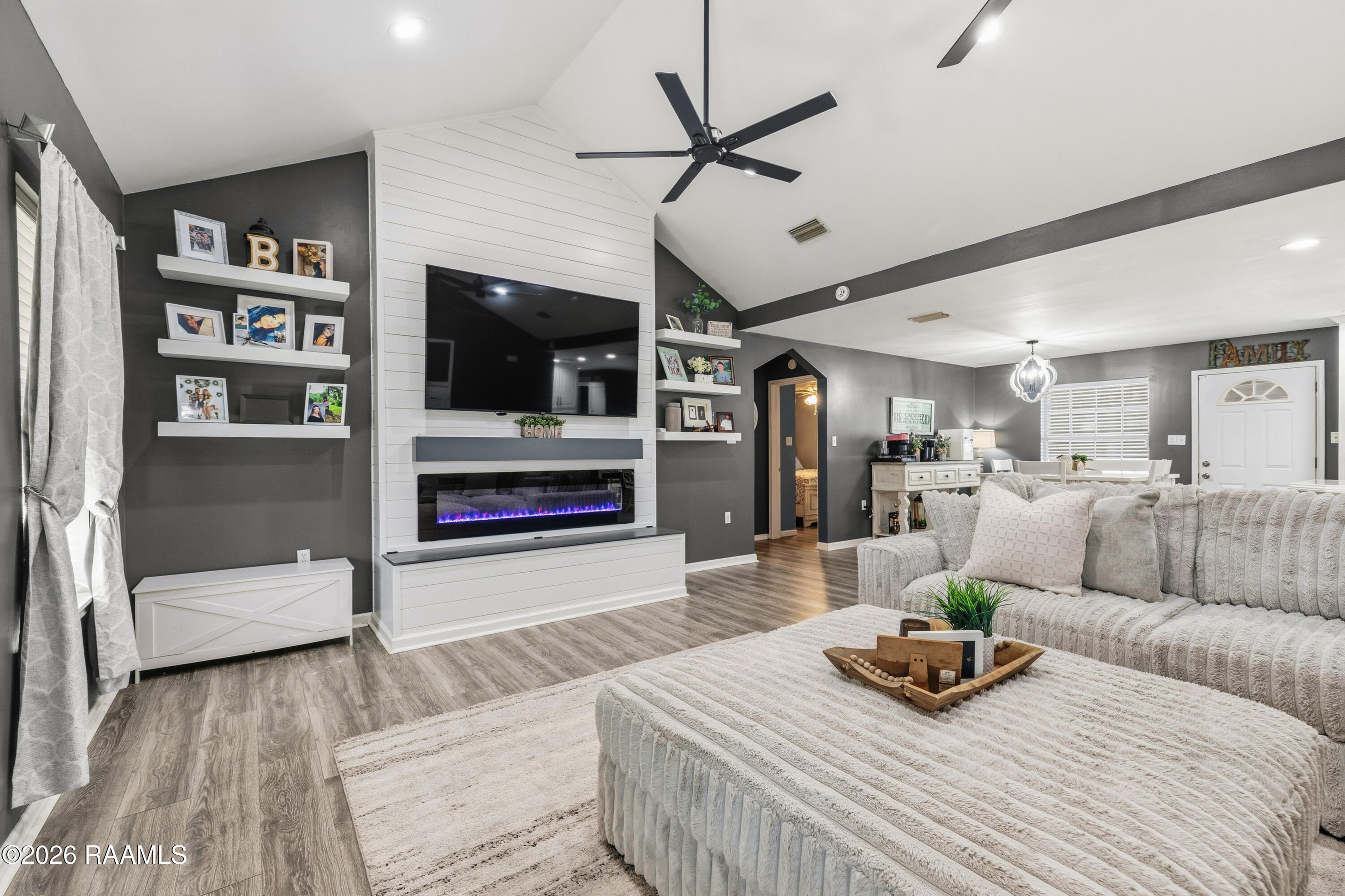 4401 Leonce Theriot Road New Iberia, LA 70560 - Photo 18 of 38 4410LeonceTrahan-30