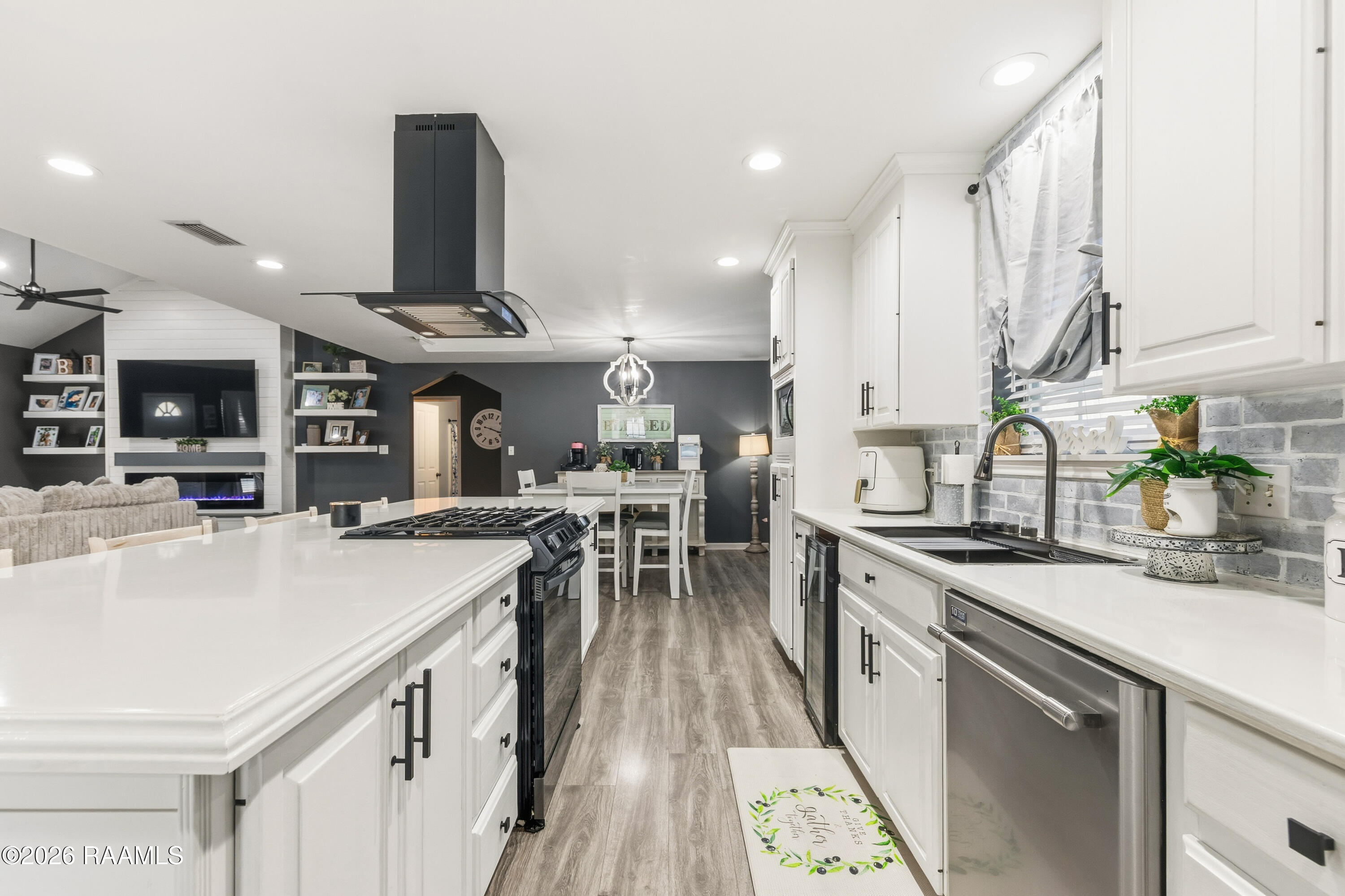 4401 Leonce Theriot Road New Iberia, LA 70560 - Photo 10 of 38 4410LeonceTrahan-44