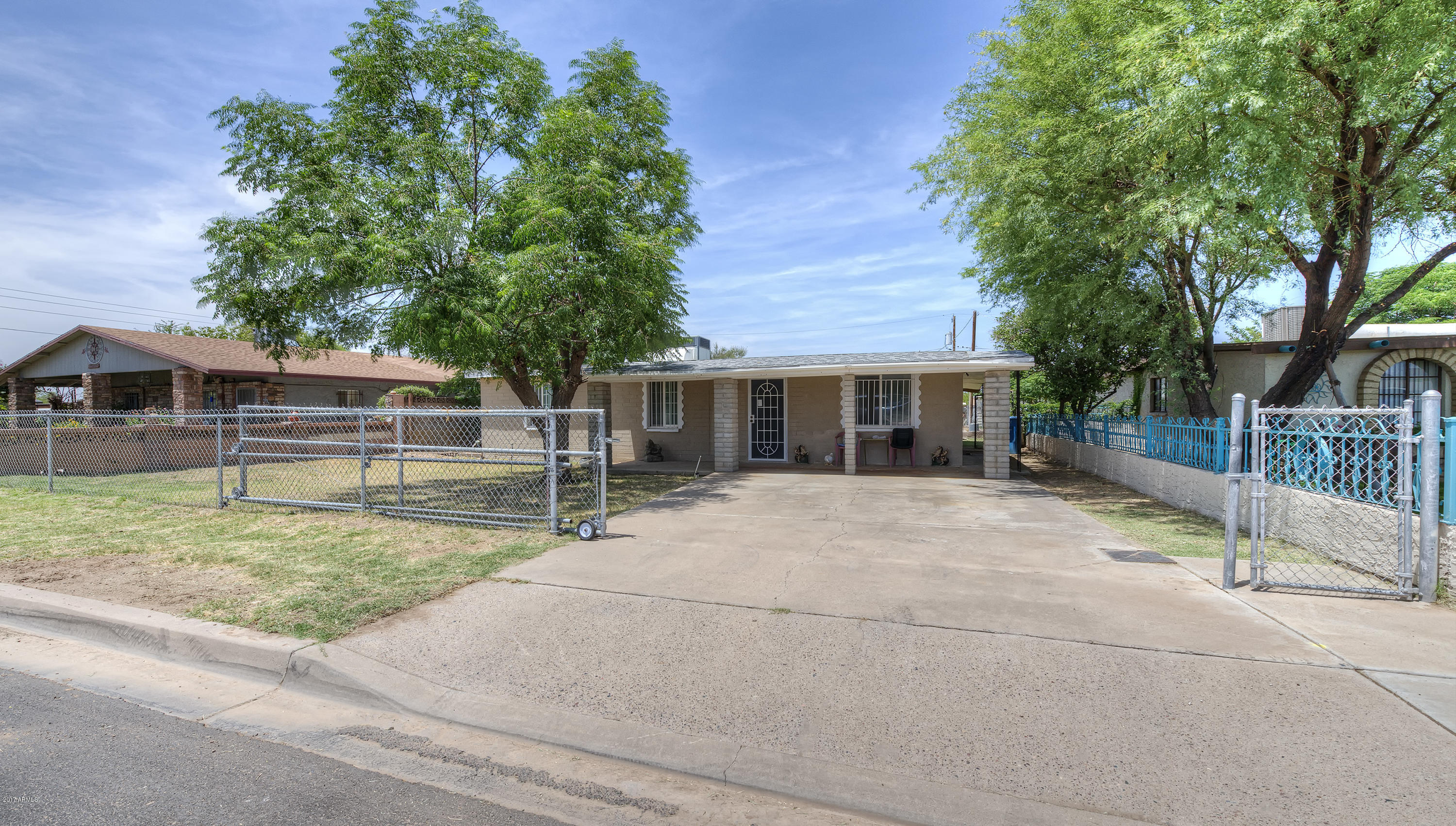 1640 West Roeser Road Phoenix, AZ 85041 - Photo 1 of 14 Front View