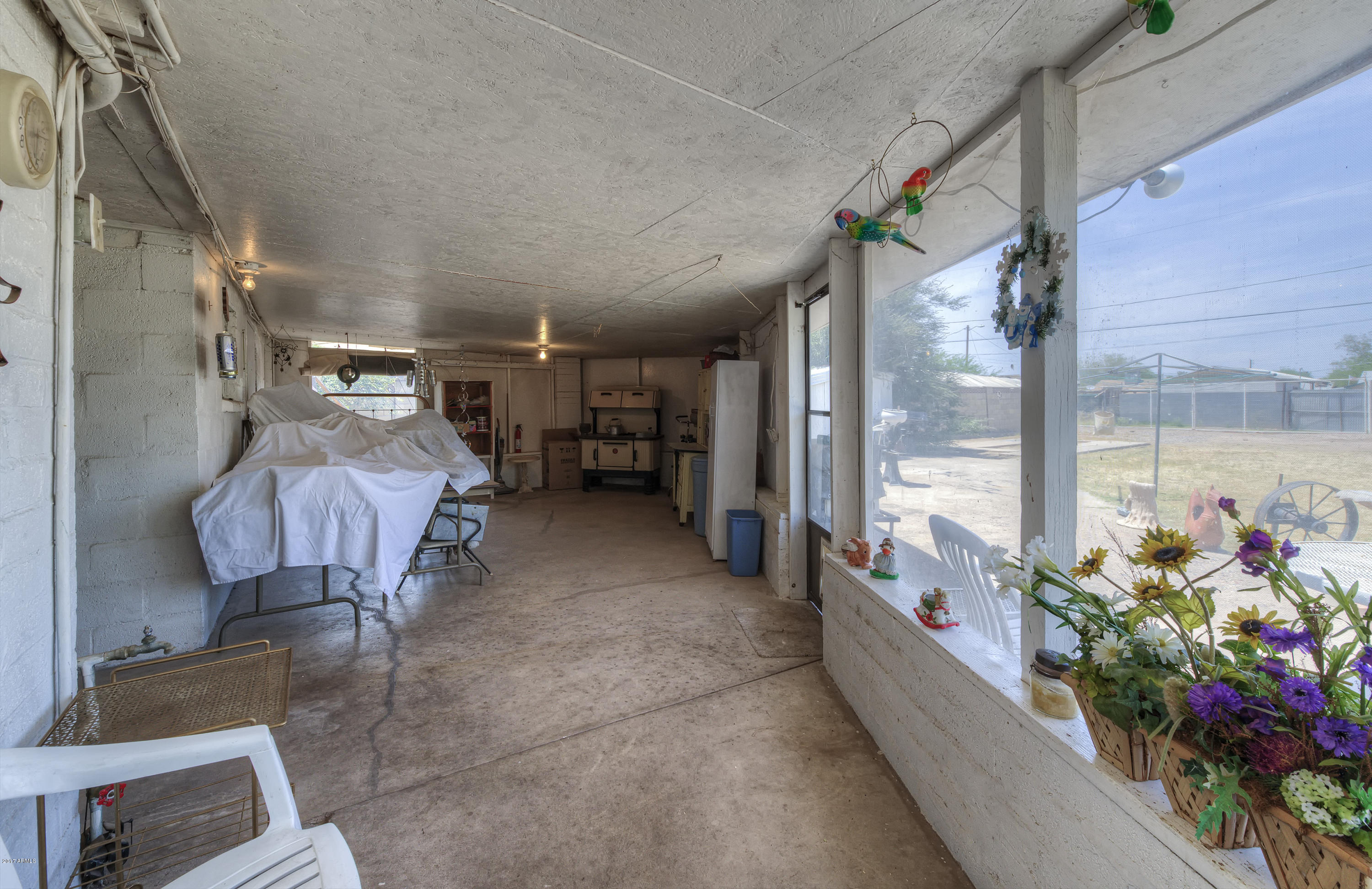1640 West Roeser Road Phoenix, AZ 85041 - Photo 12 of 14 Arizona Room