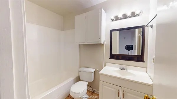 $1,200 | 922 Navarro Drive, College Station, TX 77845