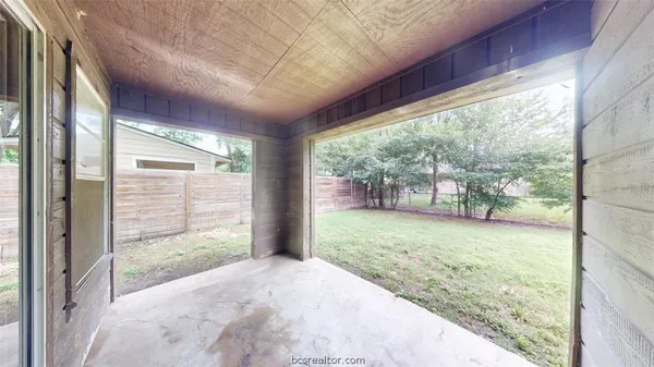 $1,200 | 922 Navarro Drive, College Station, TX 77845