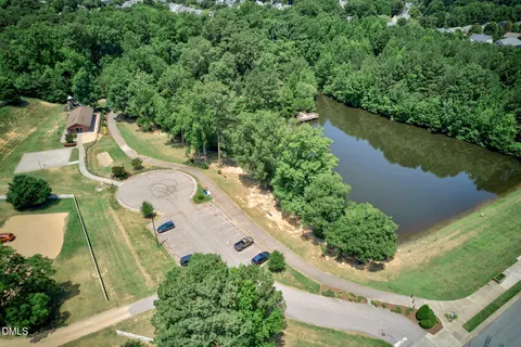 $535,000 | 2411 Fordcrest Drive, Apex, NC 27502