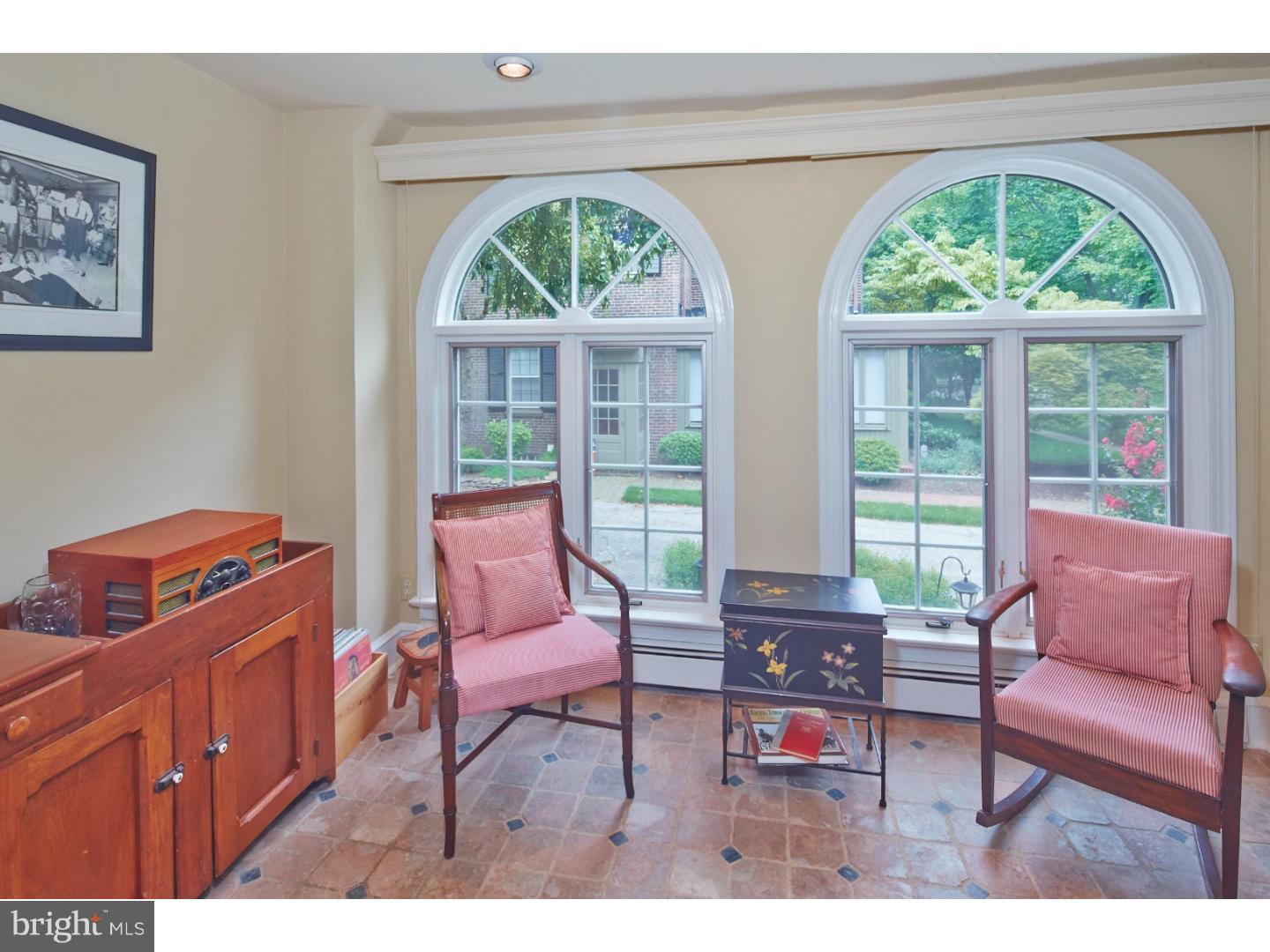 716 Nottingham Road Wilmington, DE 19805 - Photo 5 of 25 Sun Room