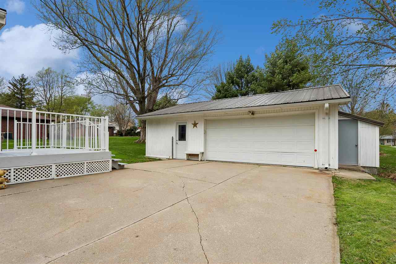281 St Mary's Street Riverside, IA 52327 - Photo 37 of 43 Gallery Image 37