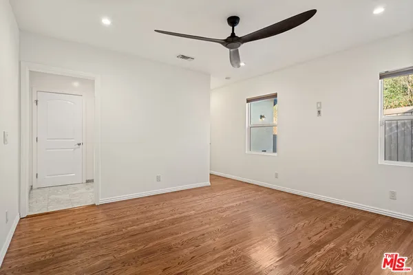 $6,350 | 4530 Bakman Avenue, North Hollywood, CA 91602