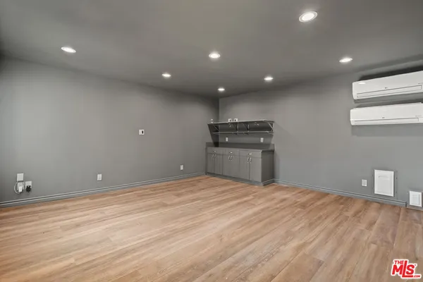 $6,350 | 4530 Bakman Avenue, North Hollywood, CA 91602