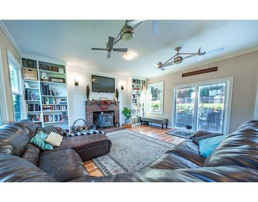 577 Pleasant Street Franklin, MA 02038 - Photo 11 of 41 Gallery Image 11