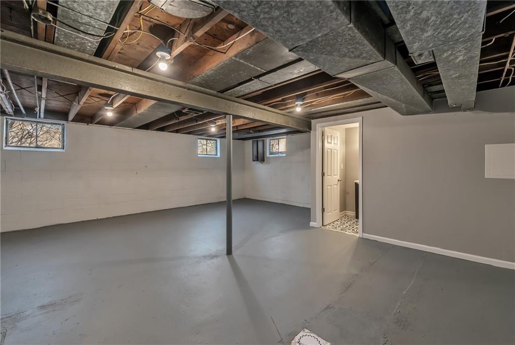 150 Universal Road Pittsburgh, PA 15235 - Photo 22 of 25 Gallery Image 22