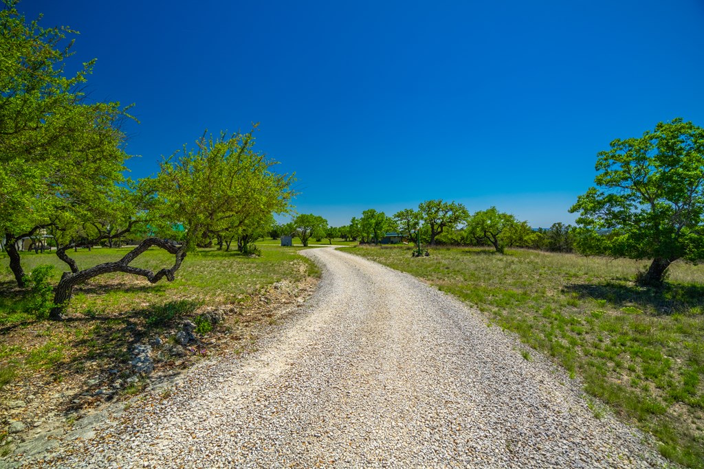 422 Johnson Road Center Point, TX 78010 - Photo 20 of 42 Gallery Image 20