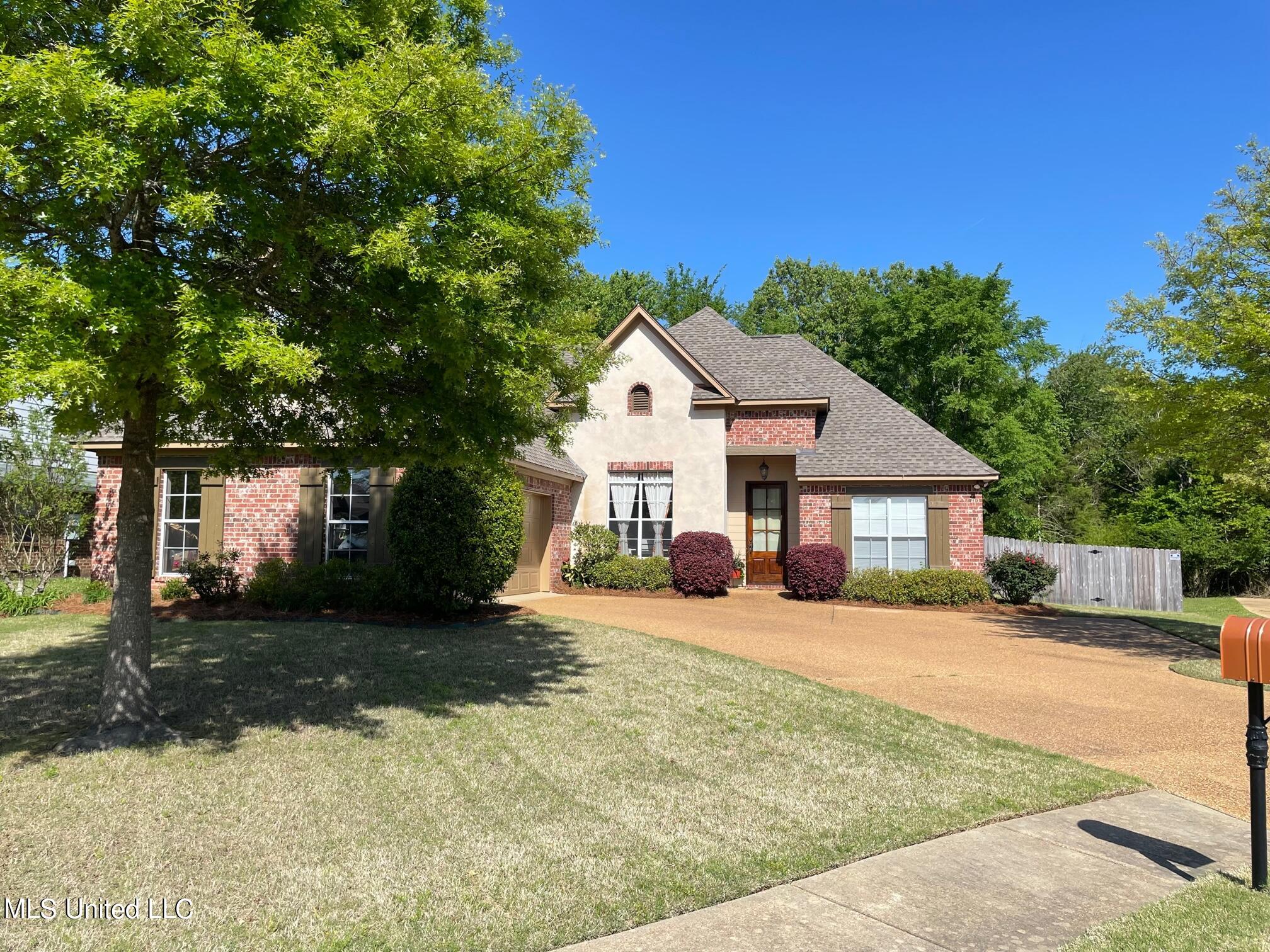 198 Bradfield Road Madison, MS 39110 - Photo 1 of 25 IMG_4979