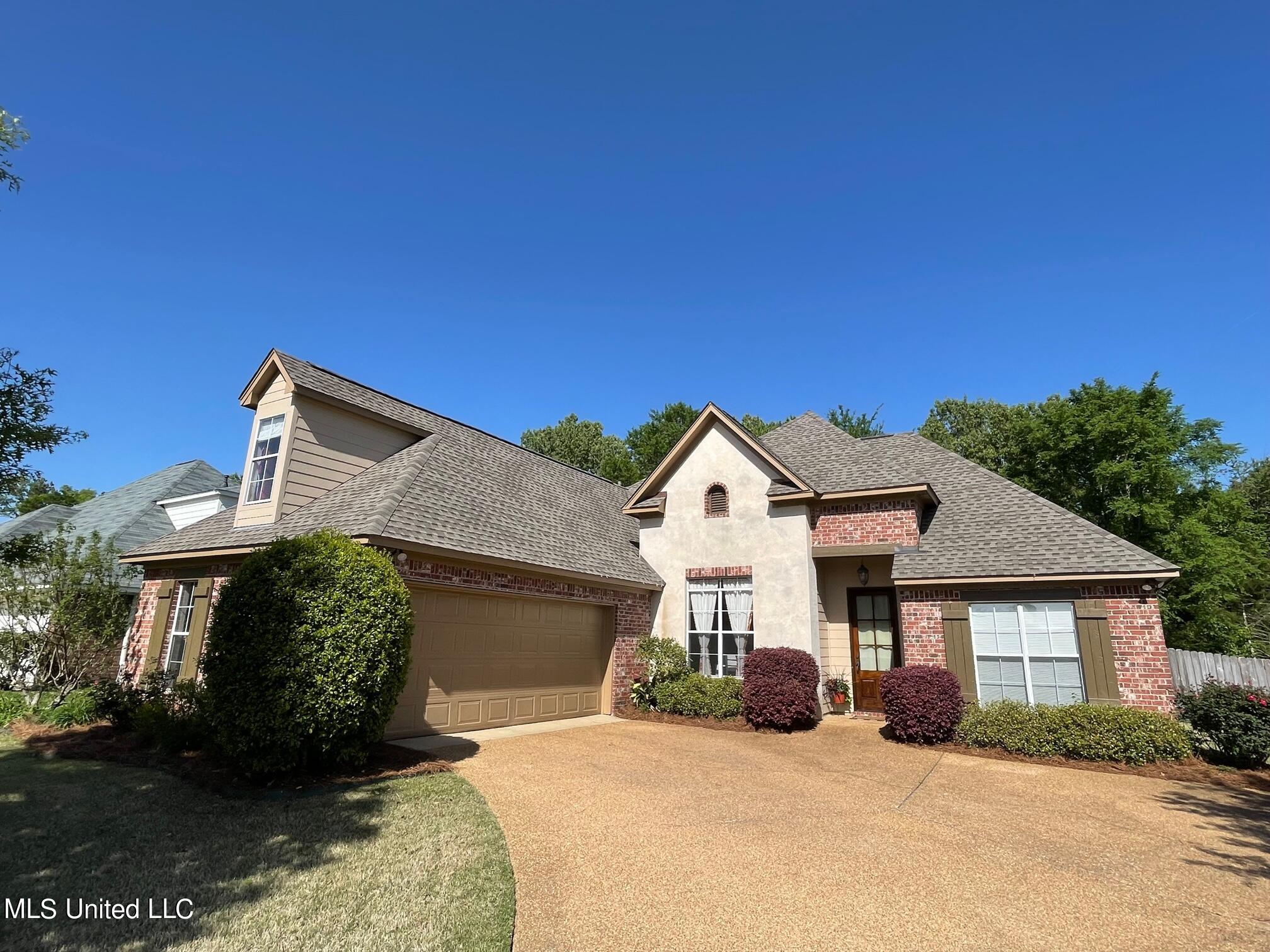 198 Bradfield Road Madison, MS 39110 - Photo 2 of 25 IMG_4981