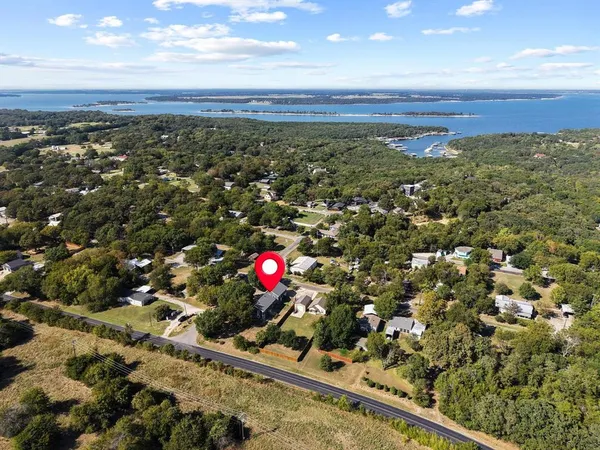 $574,000 | 34 Cambridge Drive, Pottsboro, TX 75076