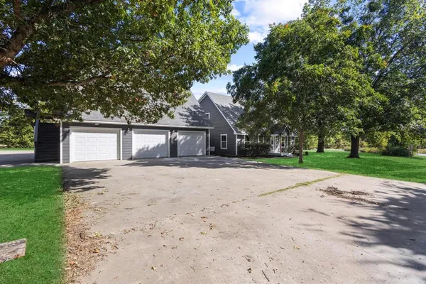 $574,000 | 34 Cambridge Drive, Pottsboro, TX 75076