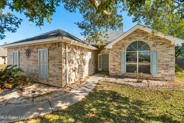 $250,000 | 10 Apache Drive, Picayune, MS 39466