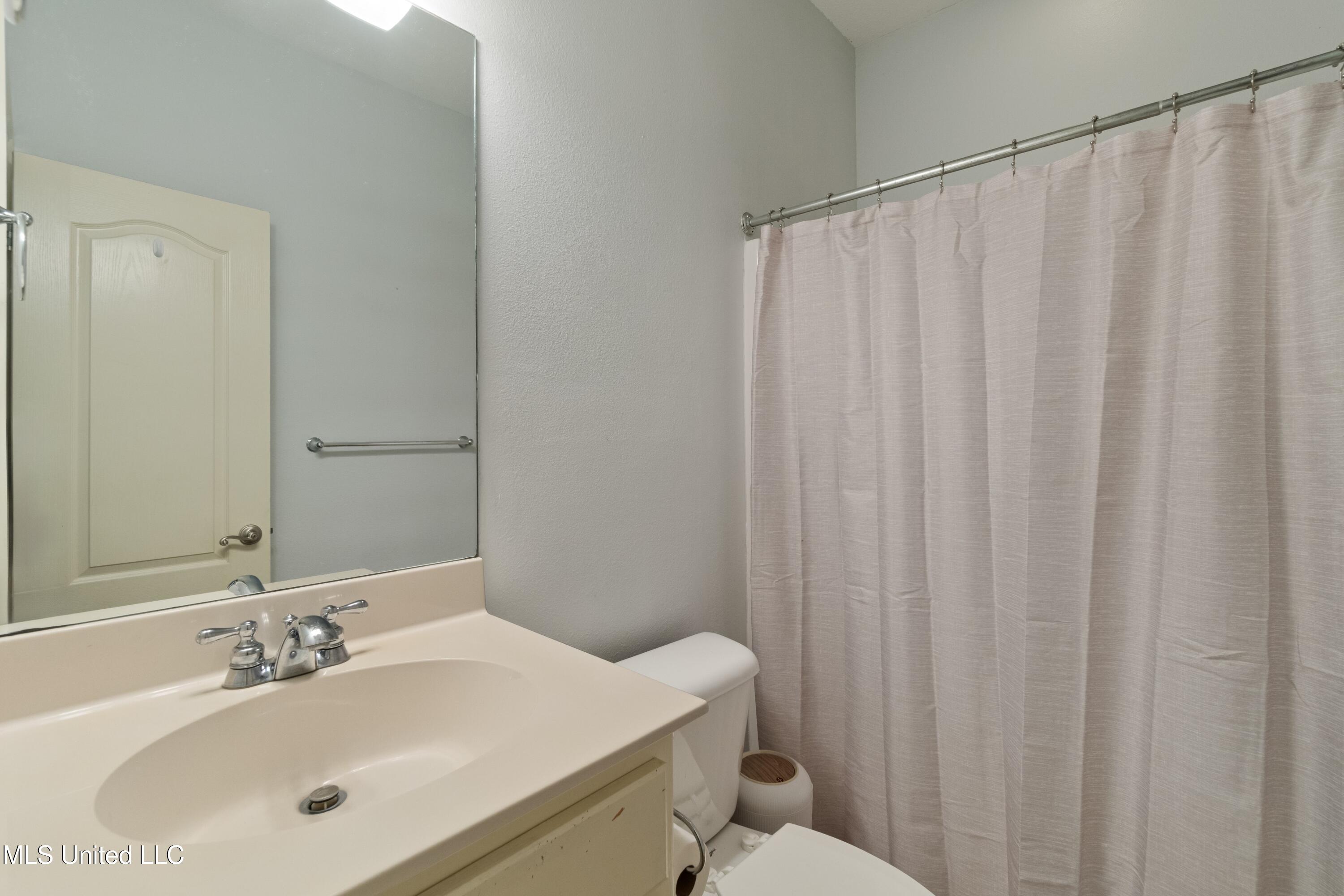 10 Apache Drive Picayune, MS 39466 - Photo 18 of 33 10_Apache_Dr-23