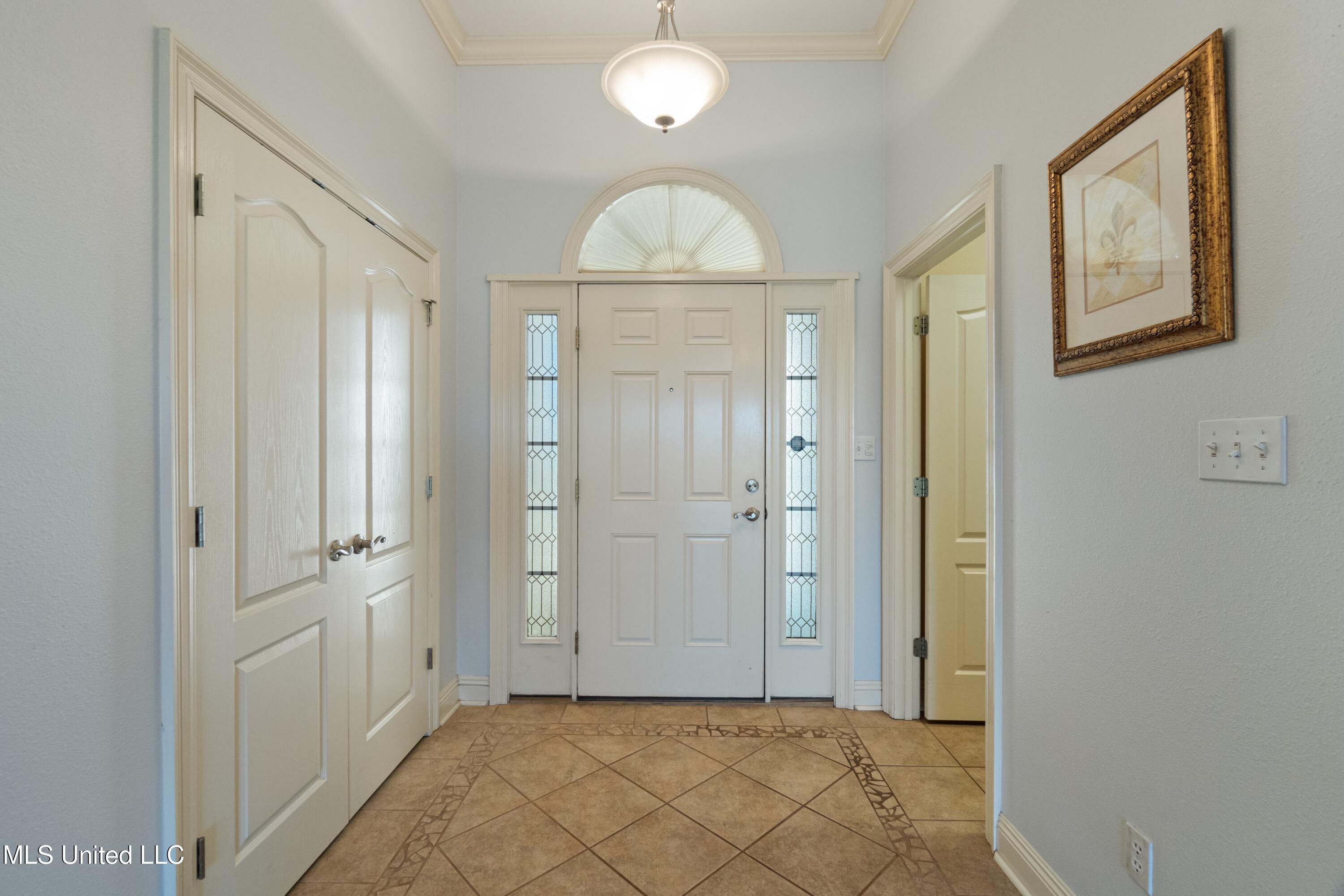 10 Apache Drive Picayune, MS 39466 - Photo 2 of 33 10_Apache_Dr-7