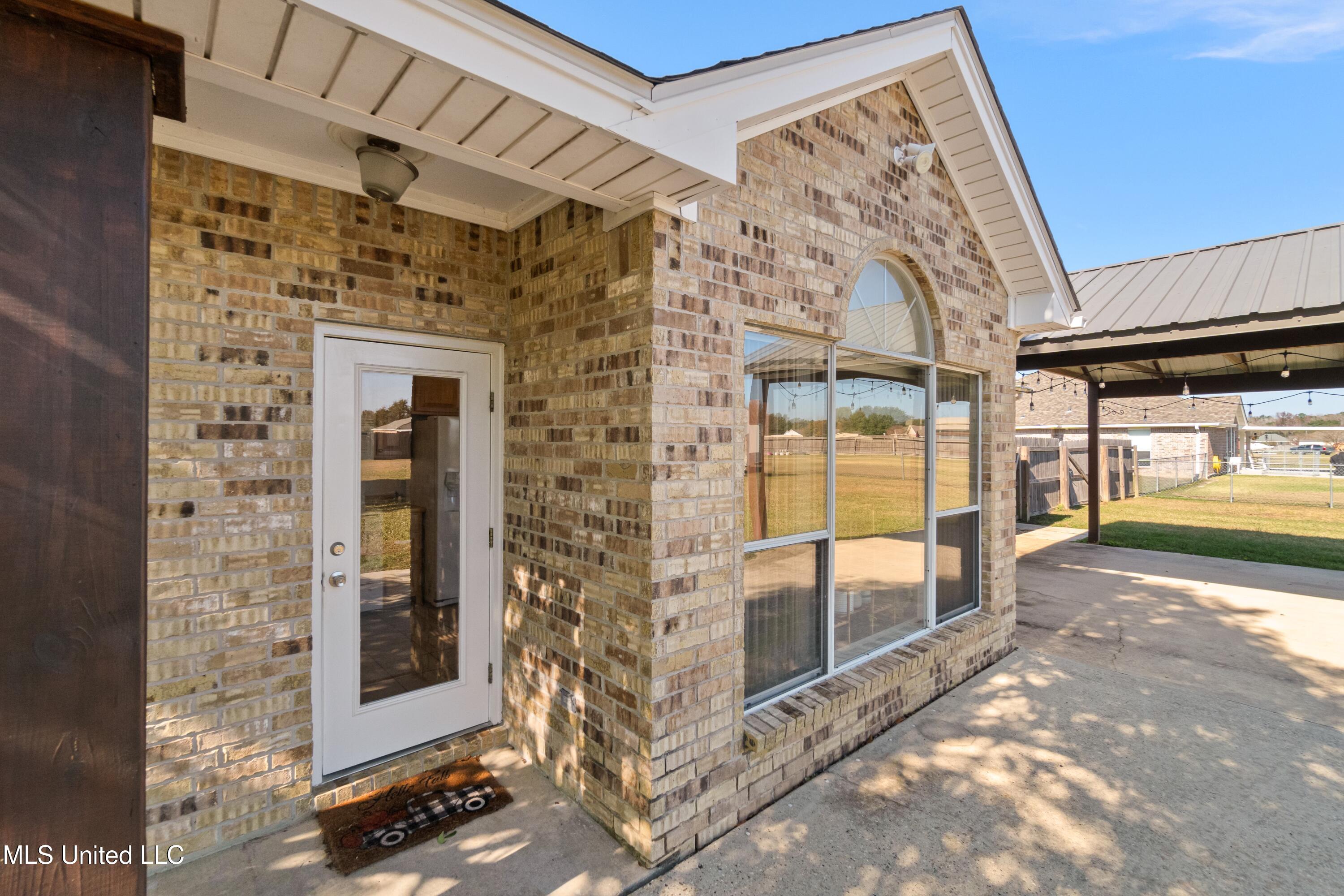 10 Apache Drive Picayune, MS 39466 - Photo 23 of 33 10_Apache_Dr-27