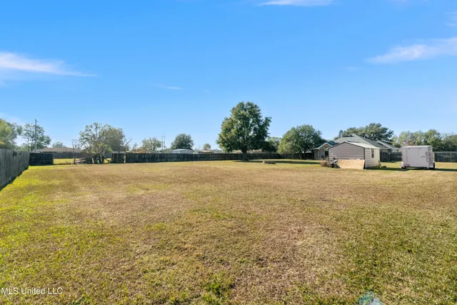 $250,000 | 10 Apache Drive, Picayune, MS 39466