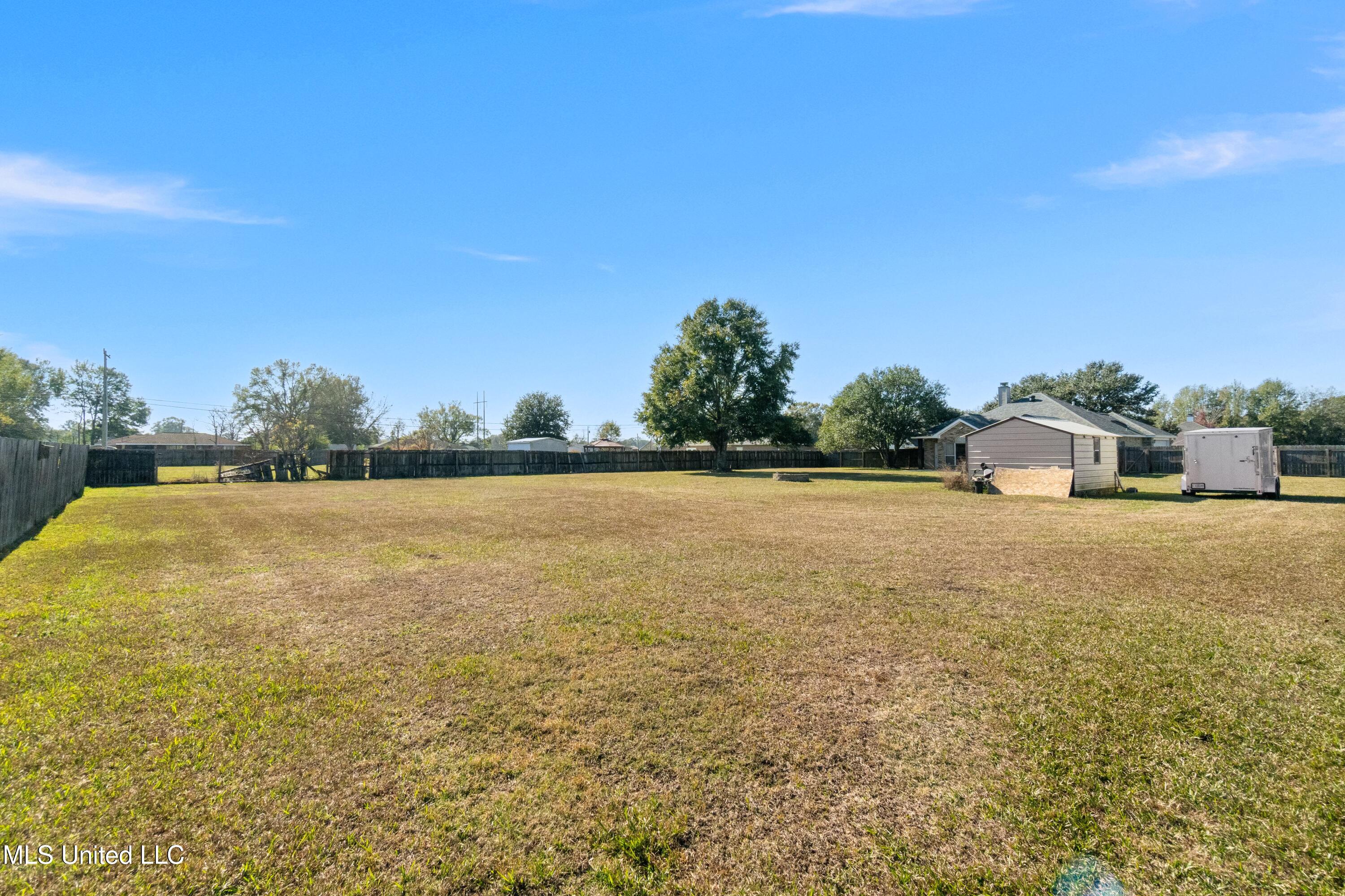 10 Apache Drive Picayune, MS 39466 - Photo 27 of 33 10_Apache_Dr-32