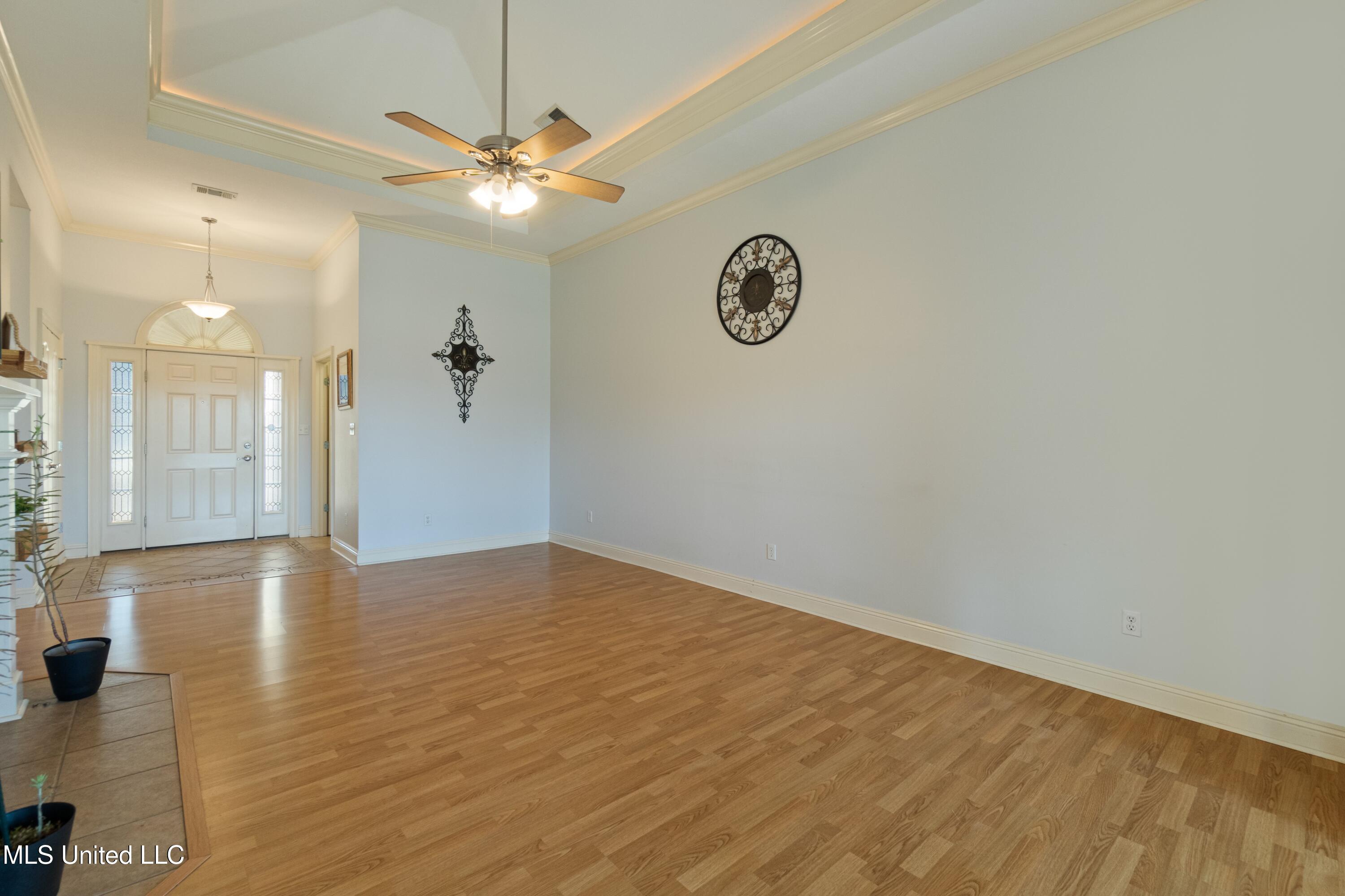 10 Apache Drive Picayune, MS 39466 - Photo 5 of 33 10_Apache_Dr-10