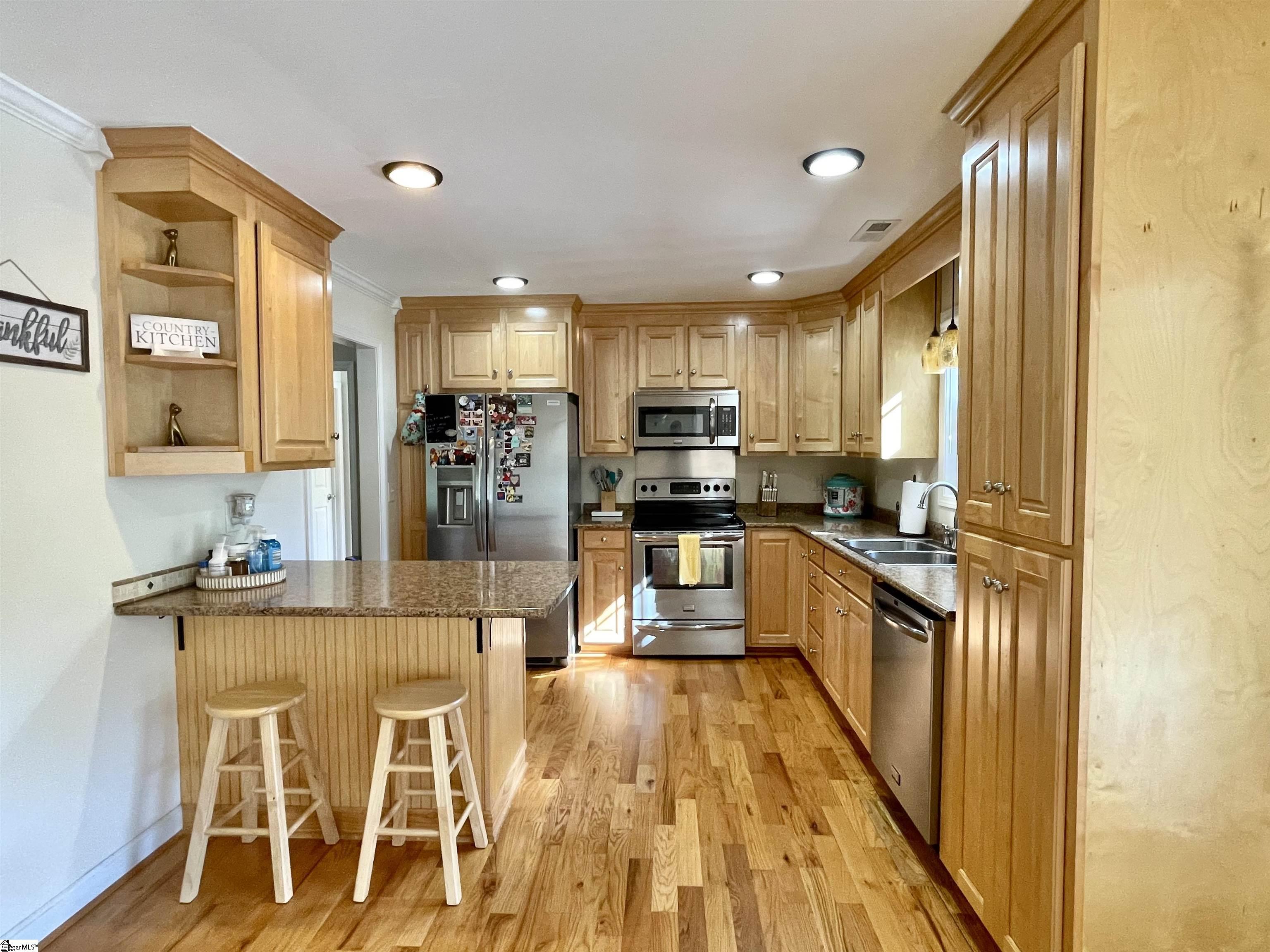 217 Vera Holliday Road Six Mile, SC 29682 - Photo 8 of 25 Gallery Image 8