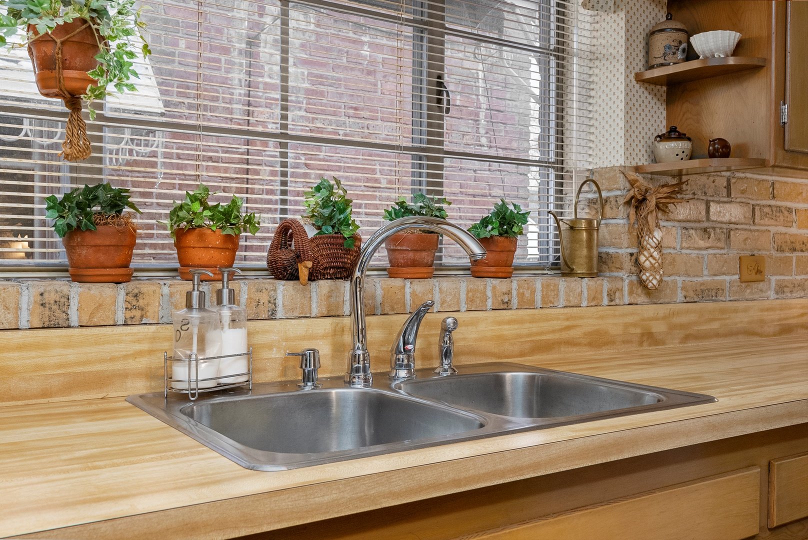 3915 West 64th Place Chicago, IL 60629 - Photo 12 of 34