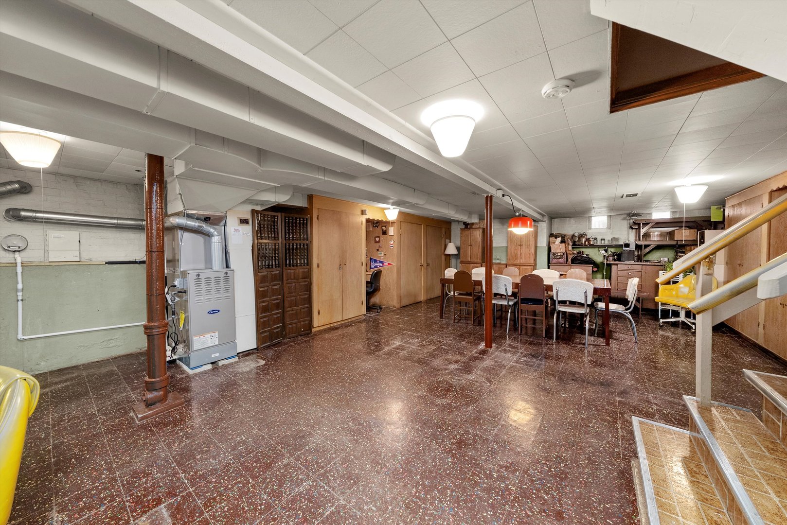 3915 West 64th Place Chicago, IL 60629 - Photo 19 of 34 a view of a room with gym equipment