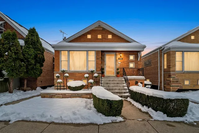 $289,000 | 3915 West 64th Place, Chicago, IL 60629