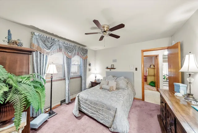 $289,000 | 3915 West 64th Place, Chicago, IL 60629