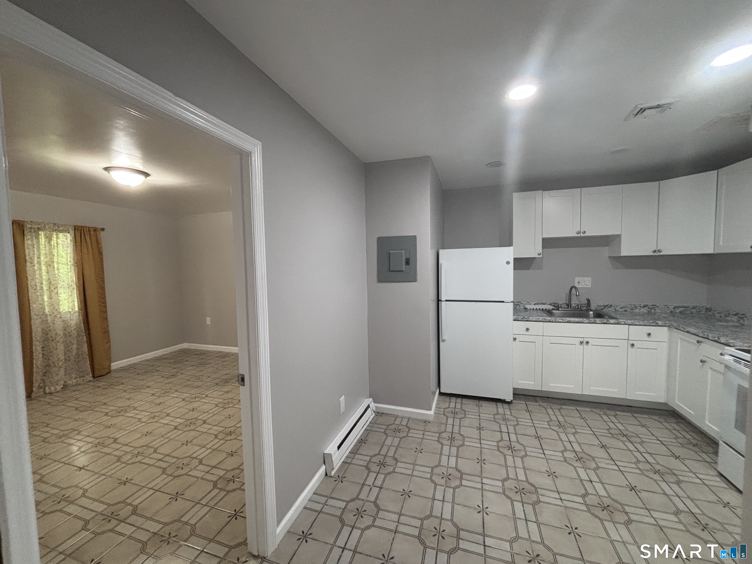 409 Oak Avenue Torrington, CT 06790 - Photo 7 of 17