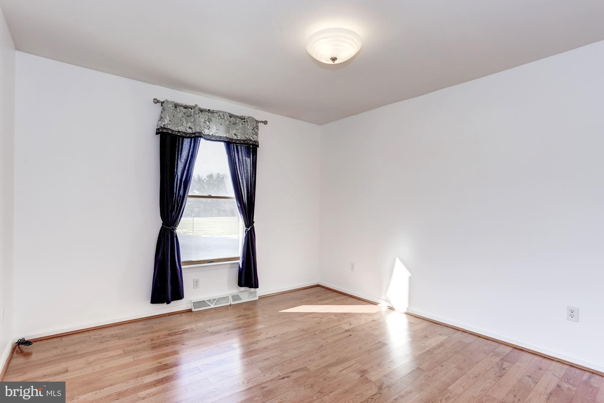 15722 Spade Road Hagerstown, MD 21740 - Photo 40 of 50 Third Bedroom