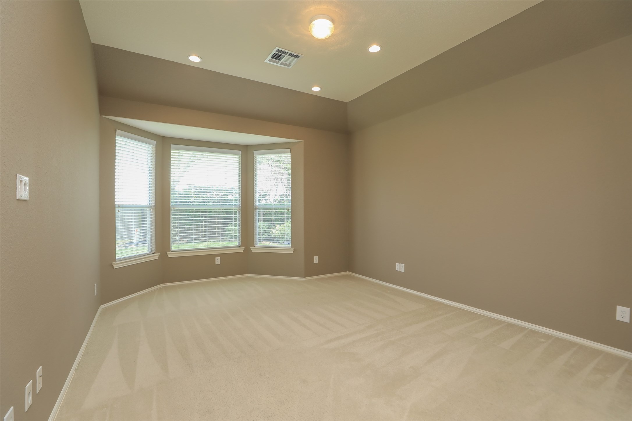 9603 Red Rugosa Drive Houston, TX 77095 - Photo 21 of 43 Primary Bedroom