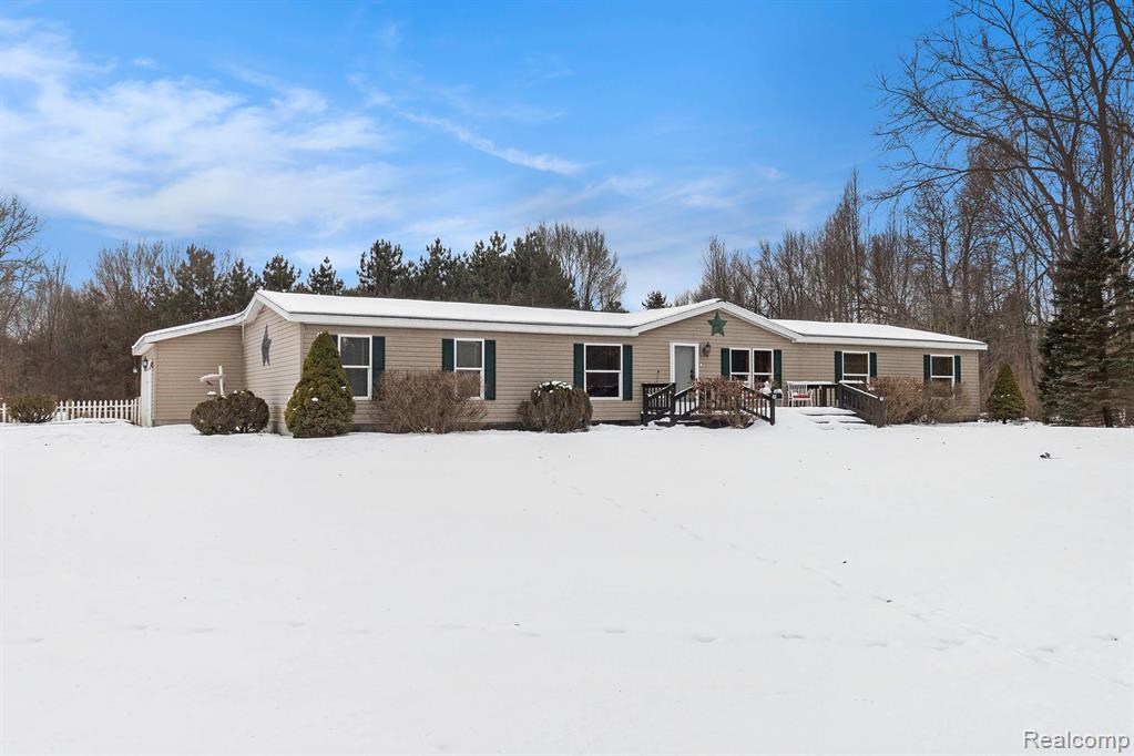 2400 Rossman Road Caro, MI 48723 - Photo 1 of 39