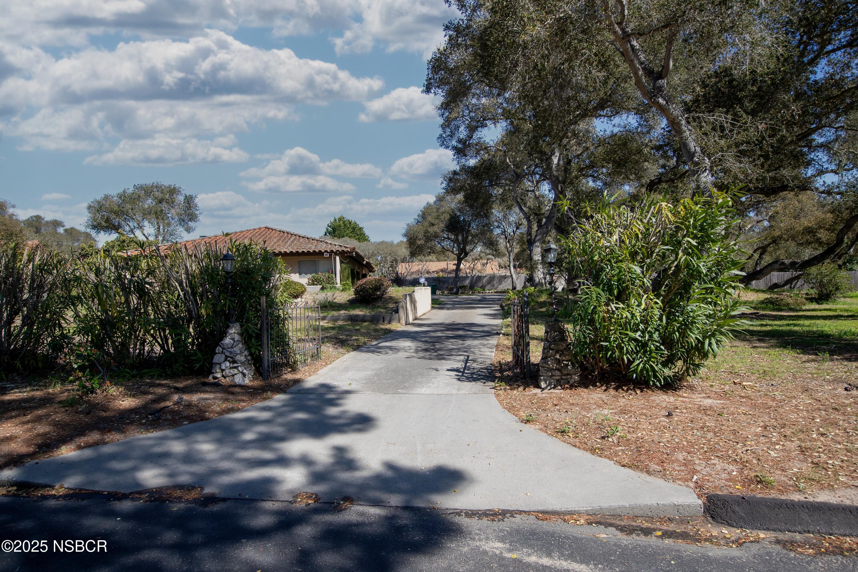 3118 Pellham Drive Lompoc, CA 93436 - Photo 11 of 56 a view of a yard with table and chairs