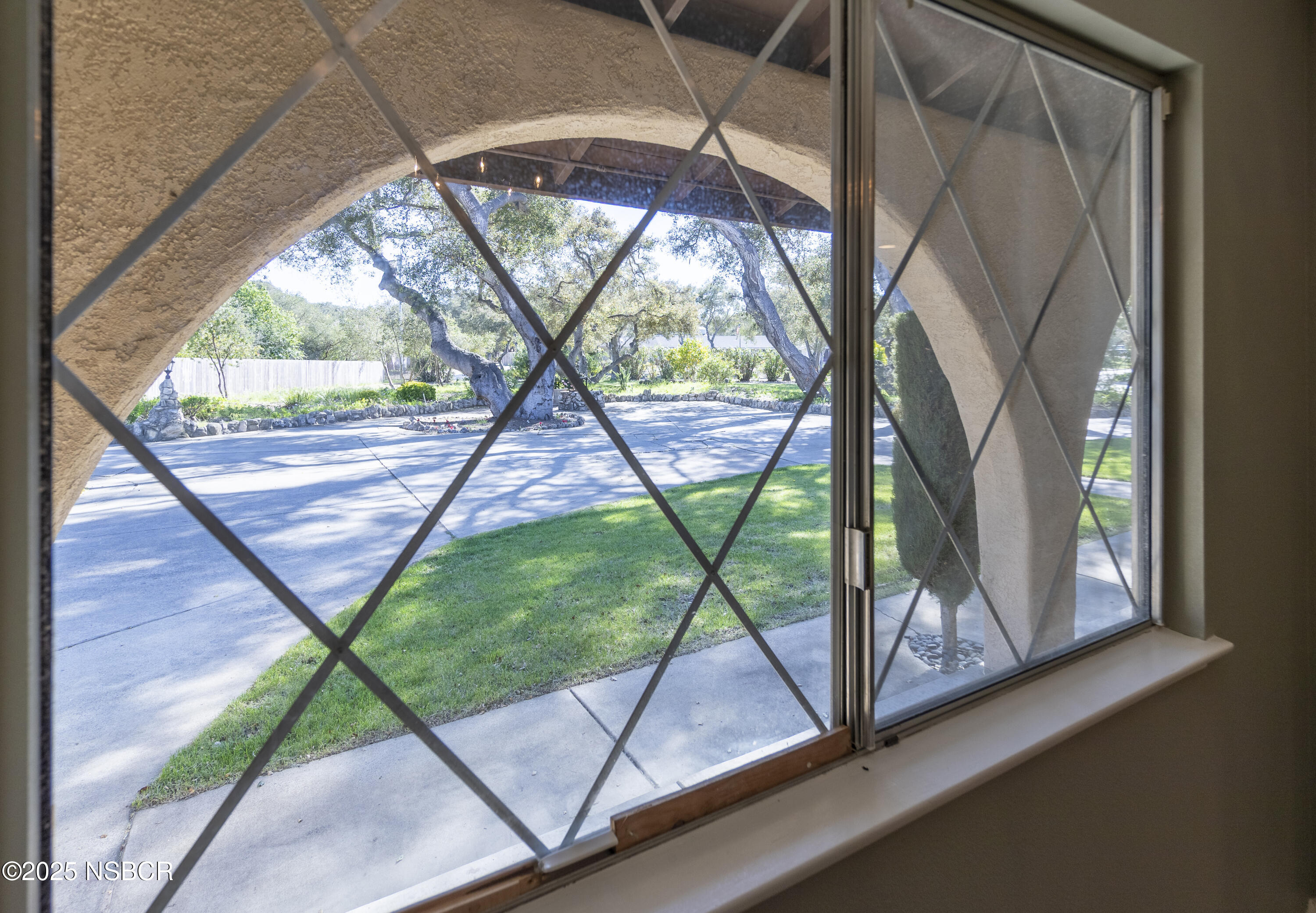 3118 Pellham Drive Lompoc, CA 93436 - Photo 23 of 56 a view of a small yard