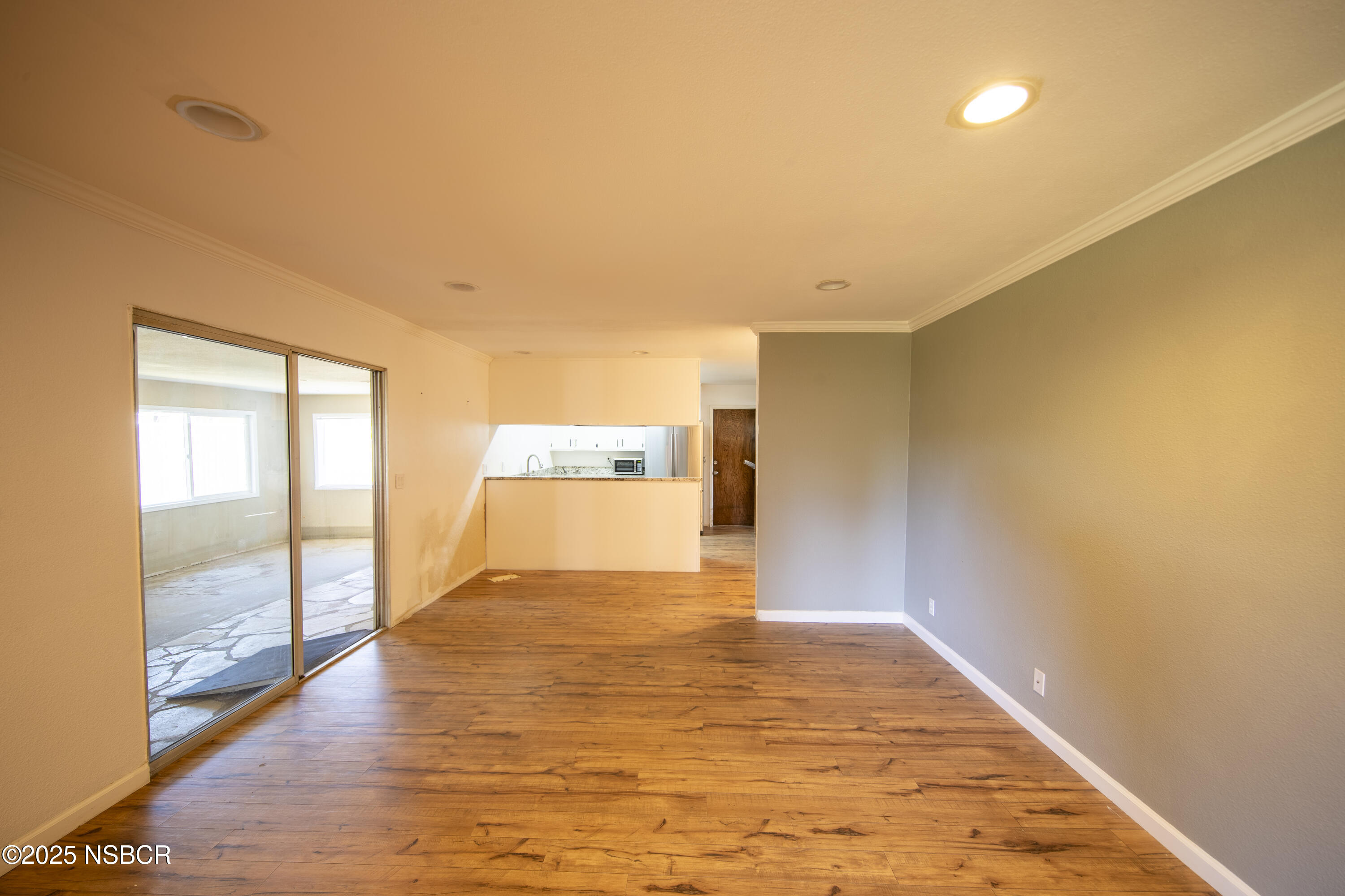 3118 Pellham Drive Lompoc, CA 93436 - Photo 25 of 56 a view of empty room with wooden floor and fan