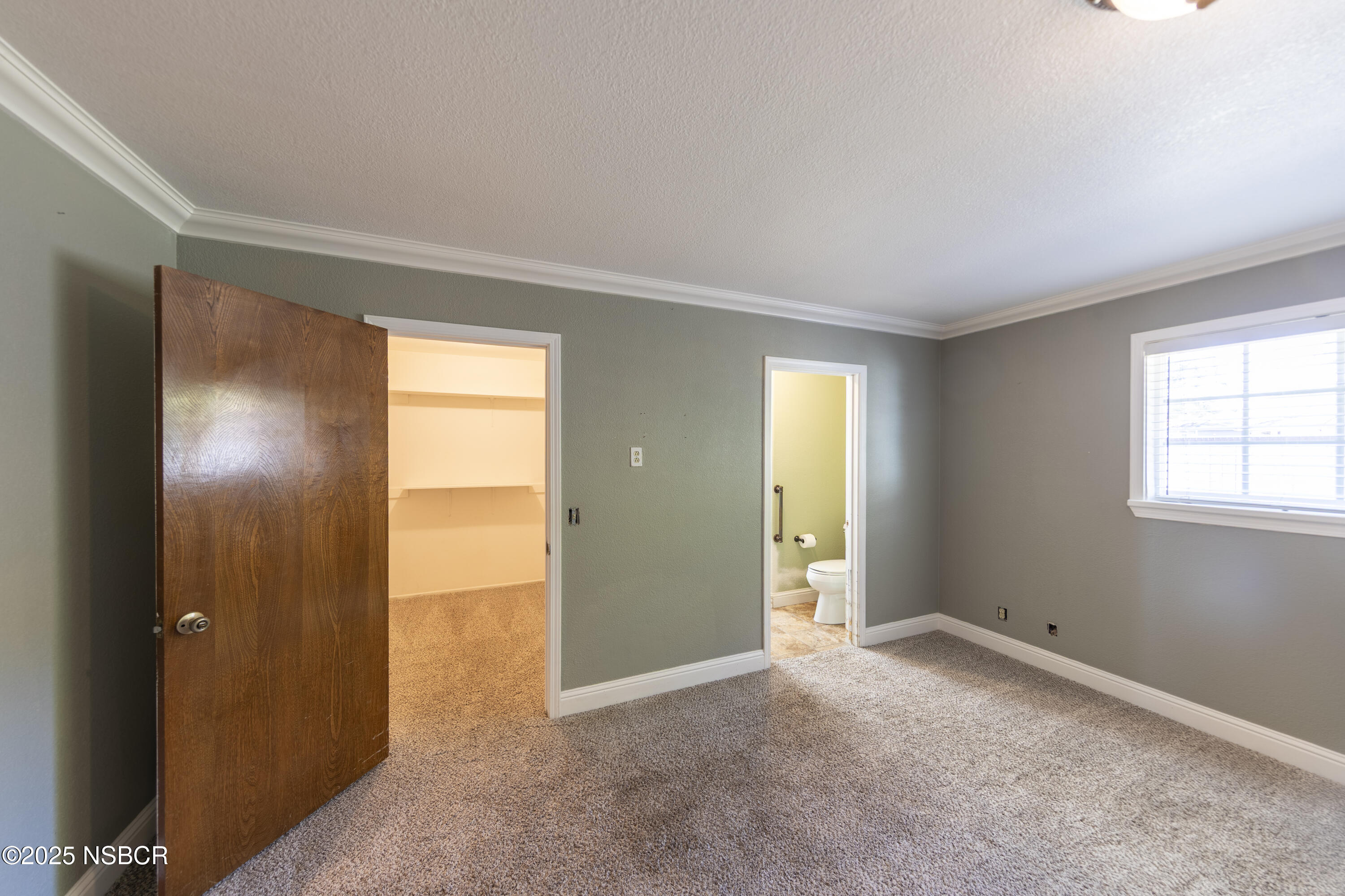 3118 Pellham Drive Lompoc, CA 93436 - Photo 35 of 56 a view of an empty room with window and closet area