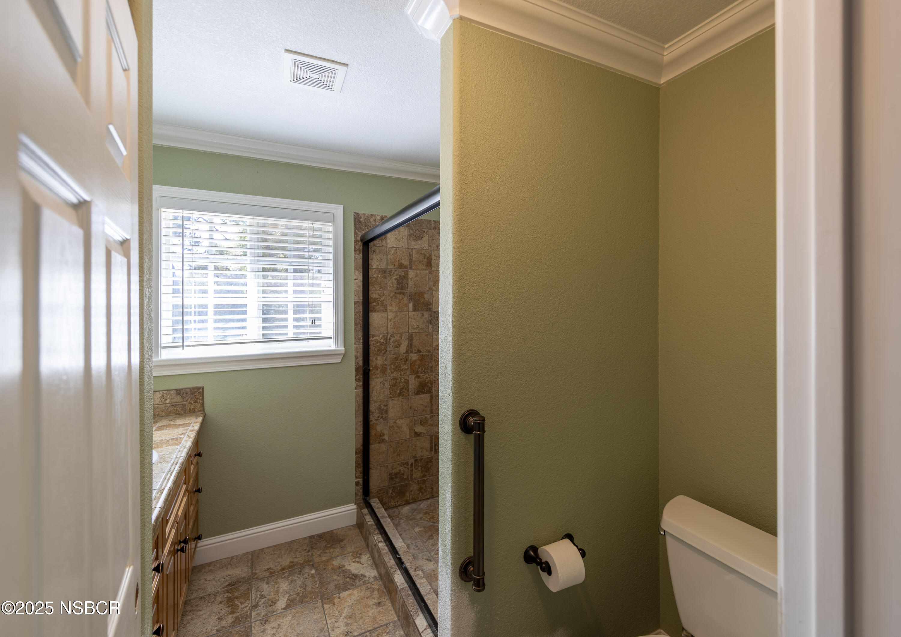 3118 Pellham Drive Lompoc, CA 93436 - Photo 38 of 56 a bathroom with a toilet and a shower