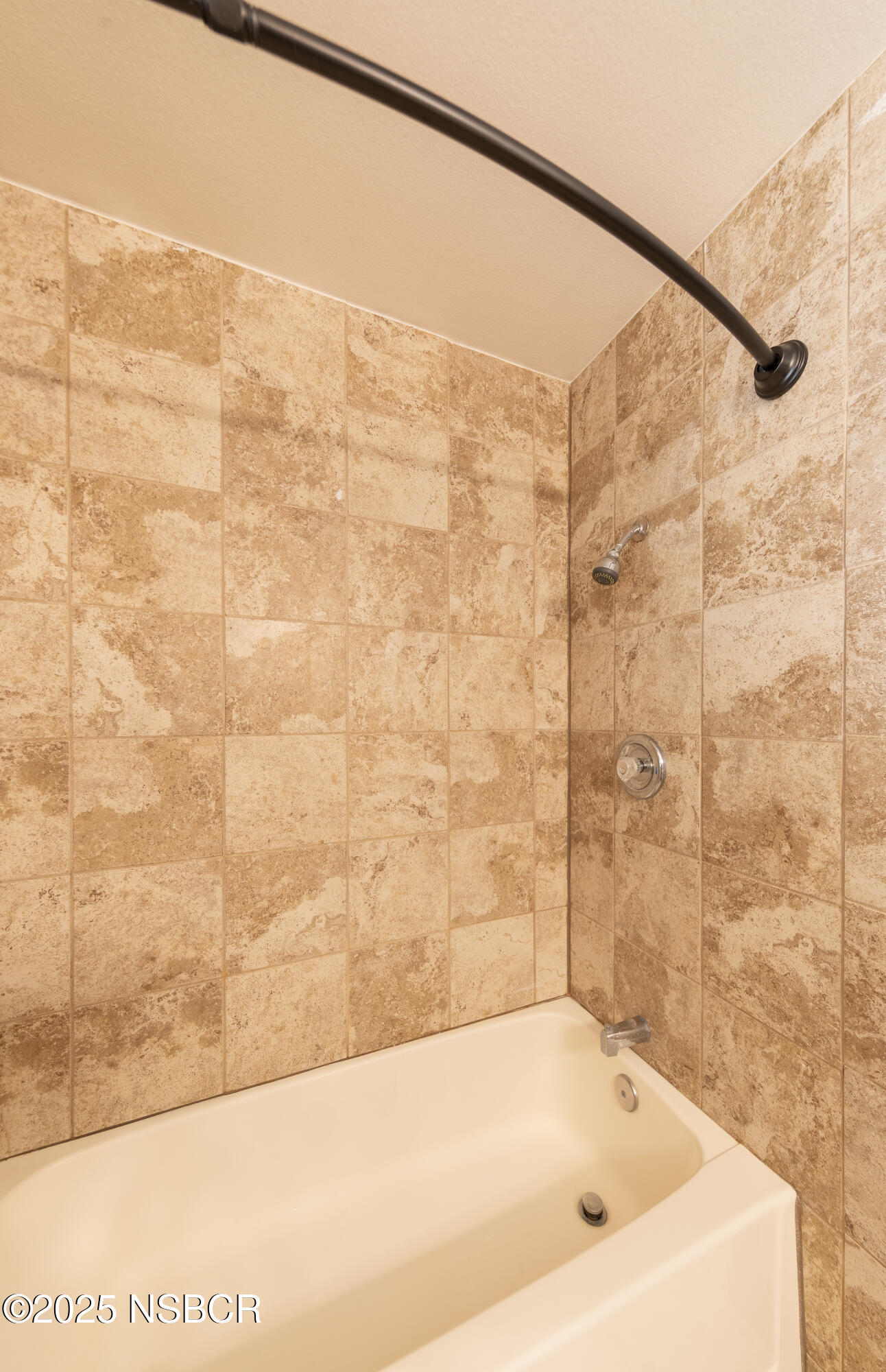 3118 Pellham Drive Lompoc, CA 93436 - Photo 49 of 56 a bathroom with a bathtub