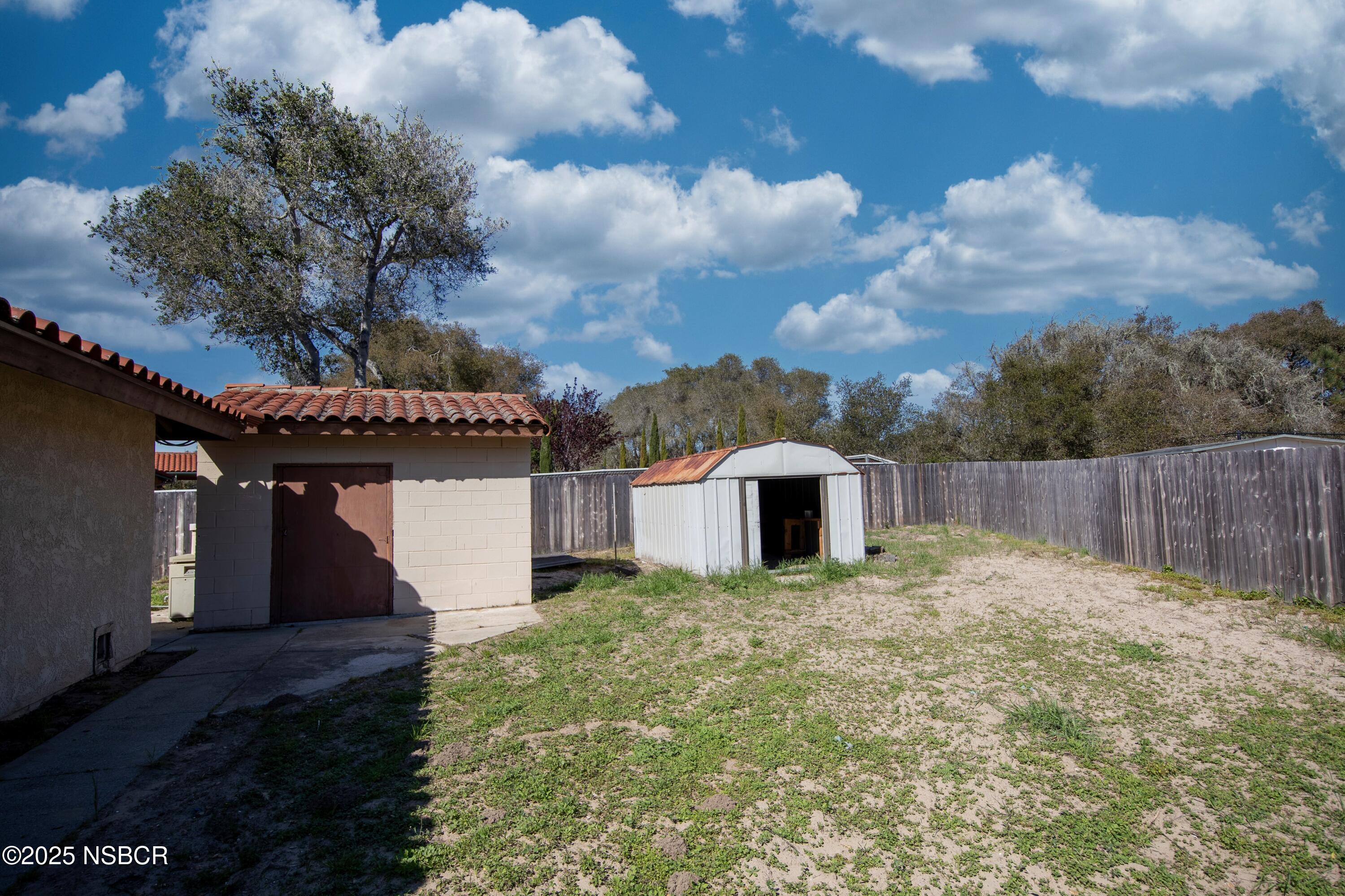 3118 Pellham Drive Lompoc, CA 93436 - Photo 53 of 56 a backyard of a house with lots of green space