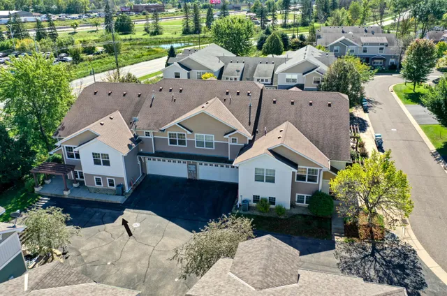 $349,900 | 22325 Cameo Court, Forest Lake, MN 55025