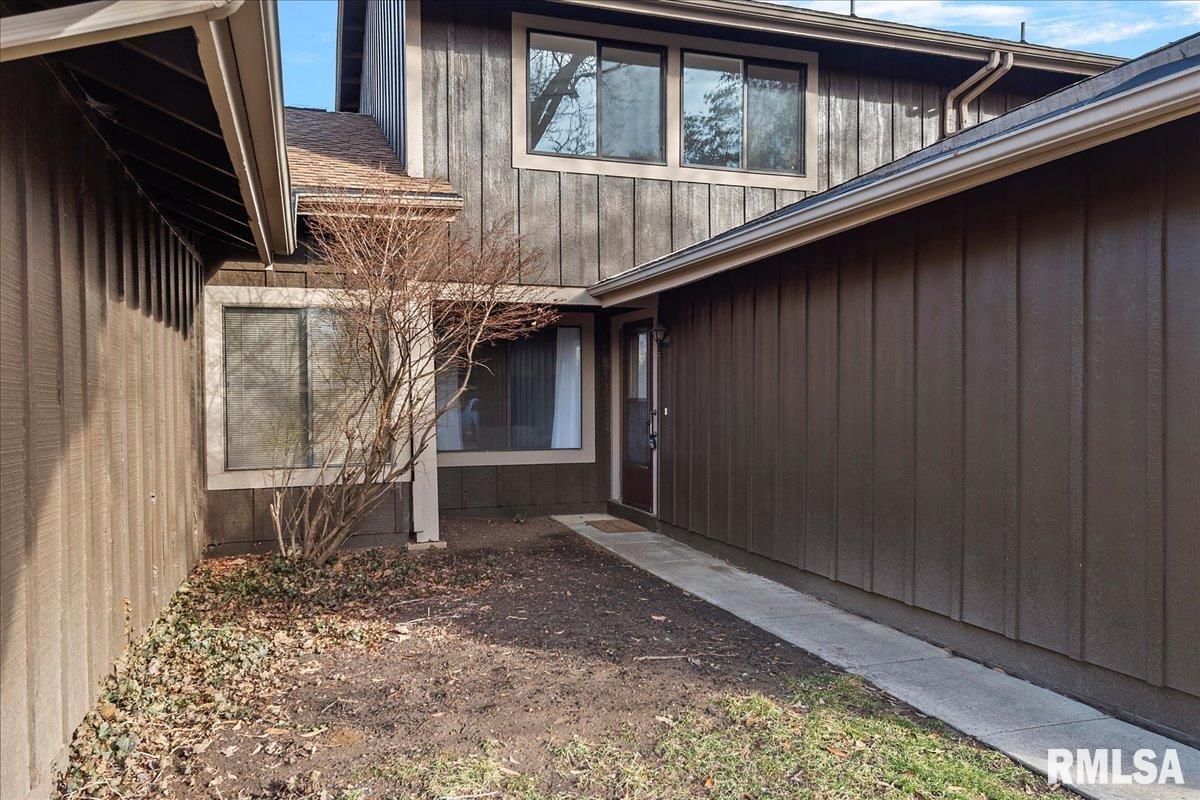 43 Redwood Lane Springfield, IL 62704 - Photo 3 of 36