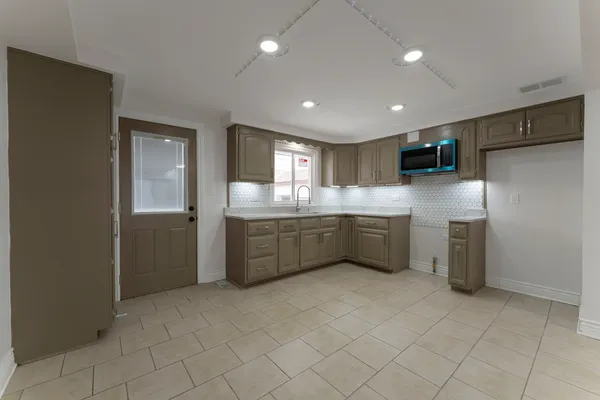 $259,900 | 4515 West 88th Street, Hometown, IL 60456