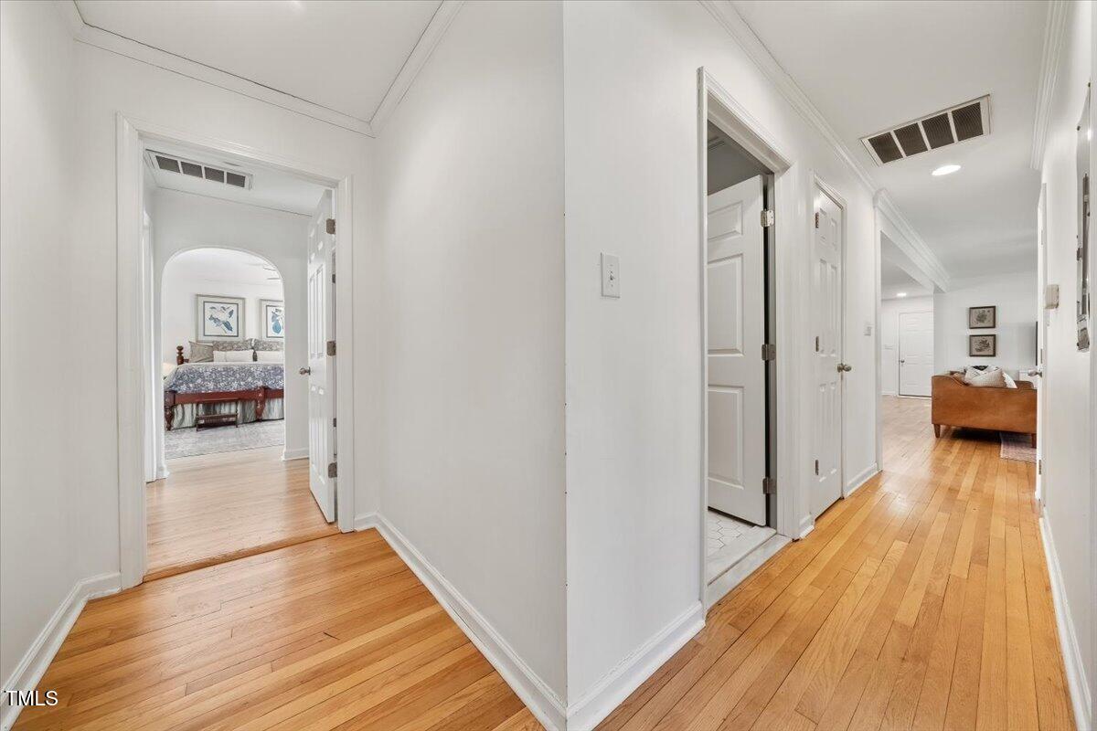 616 Yale Street Raleigh, NC 27609 - Photo 27 of 32 23-aINT_020
